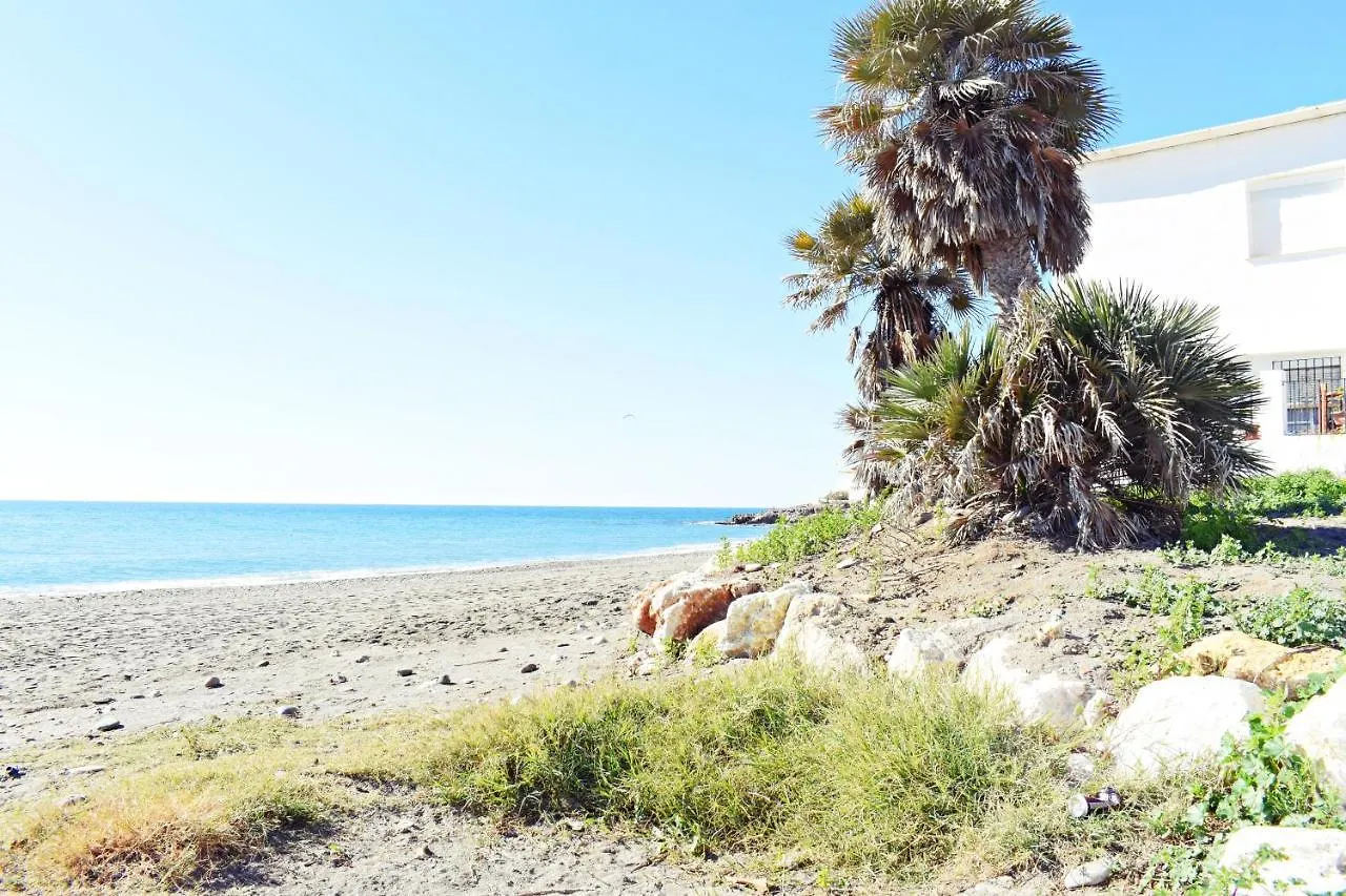 La Arana'S Home: Coqueta Casita Muy Cerca De La Playa Malaga Apartment